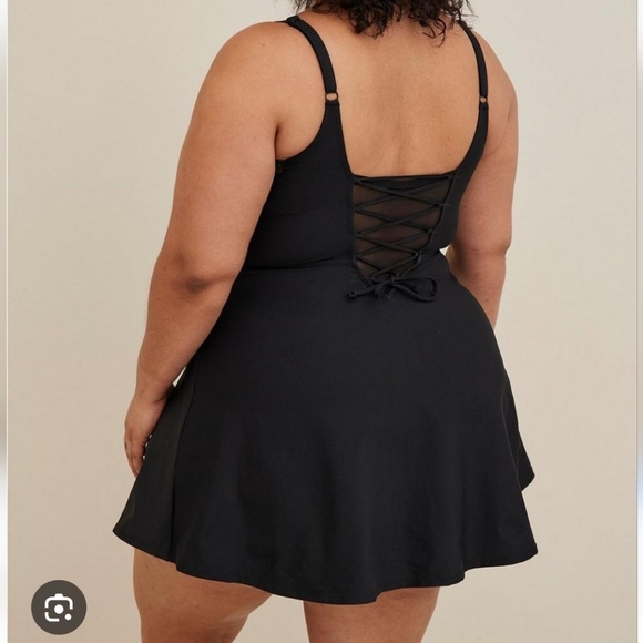 Torrid NWT size large black corset shape Bathing Suit swim dress - Picture 12 of 12